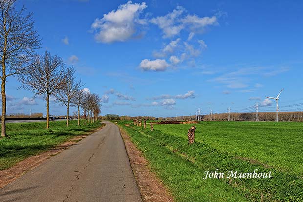 Adegem - Trekweg langs de E34