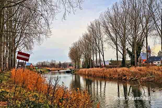 Adegem - Spoorbrug in Balgerhoeke