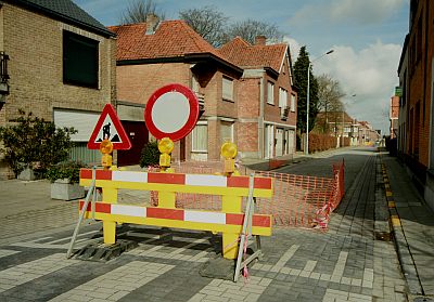 DOOR ADEGEM DORP FIETSEN KAN