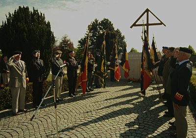 EENDRACHT MAAKT MACHT ADEGEM VIERDE HONDERDJARIG BESTAAN