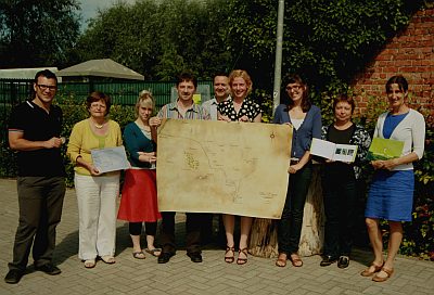 BORDSPEL LEGT DE LOOP EN DE GESCHIEDENIS VAN DE LIEVE BLOOT