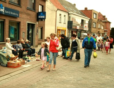 REGEN HIELD ROMMELMARKT NIET TEGEN