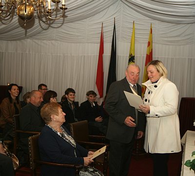 JACQUES EN LEONA VIERDEN HUN GOUDEN HUWELIJKSJUBILEUM