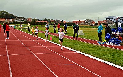 WIND EN REGEN HIELDEN SCHOLENVELDLOOP NIET TEGEN