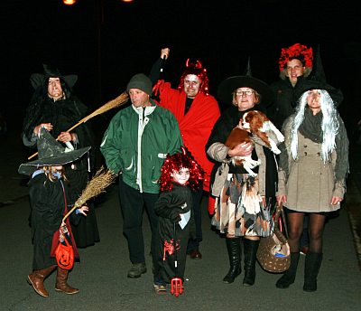 JONG EN OUD GENOOT VAN HALLOWEEN