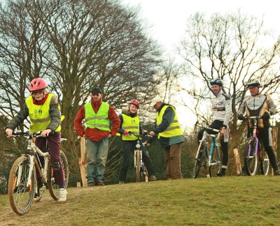 KINDEREN VOELDEN ZICH EVEN CYCLOCROSSERS