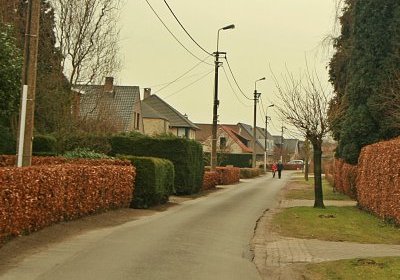 GEEN GRACHT VOOR ONZE DEUREN