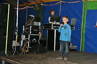 MOEREWEGE KERMIS IS NOG EEN ECHTE WIJKKERMIS