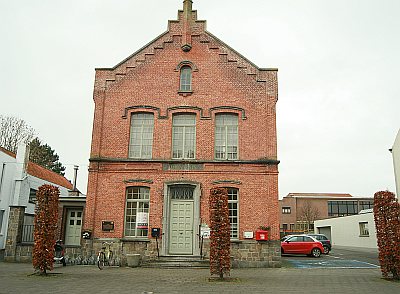 NIET IEDEREEN WIL ADEGEMSE BIBLIOTHEEEK IN DEN HOOGEN PAD