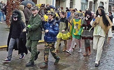 REGEN HIELD CARNAVAL IN DE PAPAVER NIET TEGEN!