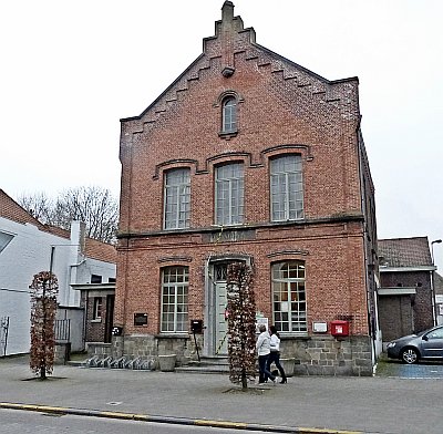 VERHUIS ADEGEMSE BIBLIOTHEEK AFGEVOERD