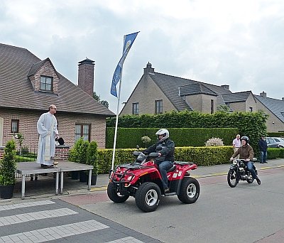 OOK VIJFTIGSTE AUTOWIJDING ZONDER REGEN