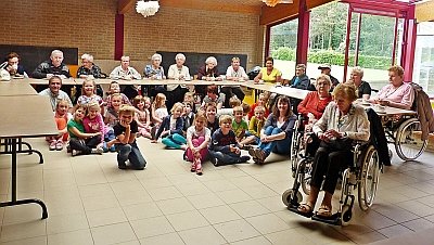 SENIOREN VAN HET WARMHOF TE GAST IN DE PAPAVER