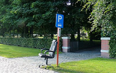 SLUIKSTORTING OF ZETEL VOOR PARKEERWACHTER?