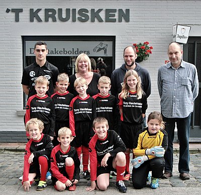 U9 OP BEZOEK BIJ CAFE 't KRUISKE