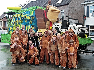 DE LAPPERKES ALS FUNKY MONKEY NAAR CARNAVAL