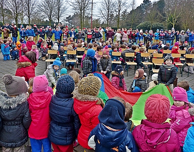 MOVE TEGEN PESTEN VOOR DEN HOOGEN PAD