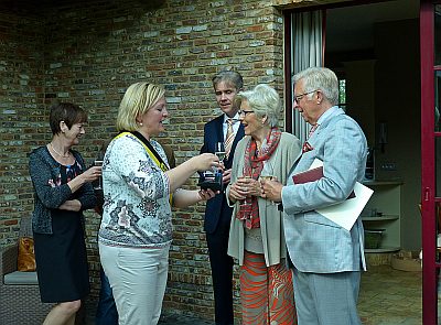 ERIK EN DORIS VAREN NU IN EEN GOUDEN HUWELIJKSBOOTJE