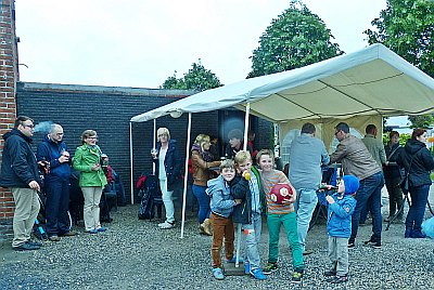 GARAGEVERKOOP IN DE REGEN