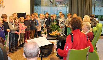 SENIOREN VAN DE PASTORIJ VERBROEDERDEN MET DE PAPAVER