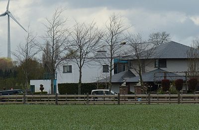 NAAST WERKEN IN DE STRAAT OOK BLIKSEMINSLAG OP MALECOTE