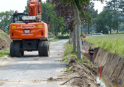 MALECOTE NIET GELUKKIG MET ZIJN NIEUWE GRACHT