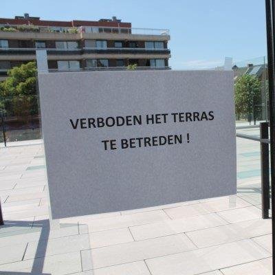 DAKTERRAS GEMEENTEHUIS TIJDELIJK BUITEN GEBRUIK