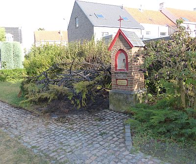 BRANDJE OP HET KERKPLEIN