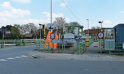 FIETSBRUG WORDT HERSTELD ZONDER BOUWVERGUNNING