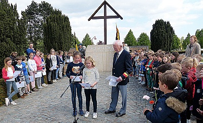 ADEGEM VERGEET EINDE WO II NIET