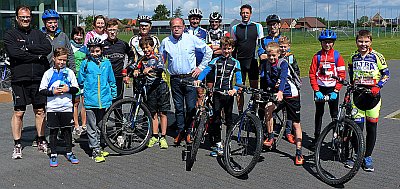 KLAAR VOOR HUN EERSTE VELDTOERTOCHT