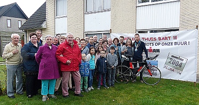 DOKTER HERREBAUTLAAN HULDIGDE ZIJN IRONMAN DEELNEMER