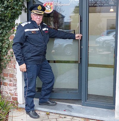 ALEX VAN SUYT NAM AFSCHEID VAN DE BRANDWEER