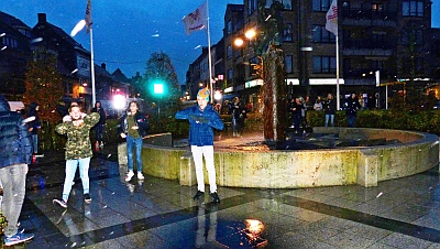 FLASHMOB IN DE REGEN