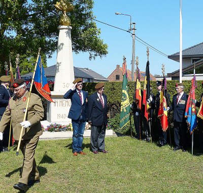 HERDENKING AAN OORLOGSMONUMENTEN