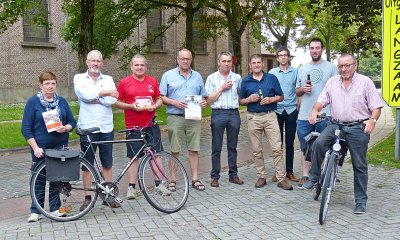 DE LANDELIJKE GILDE KLAAR VOOR HAAR SNEUKELTOER