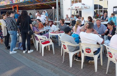 ADEGEM SLOOT ZIJN KERMIS AF ONDER EEN STRALENDE ZON