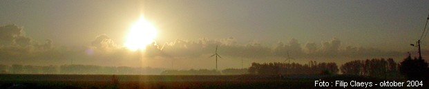 Schipdonkkanaal (met de windmolens van Eeklo) vanuit de Mollevijver 