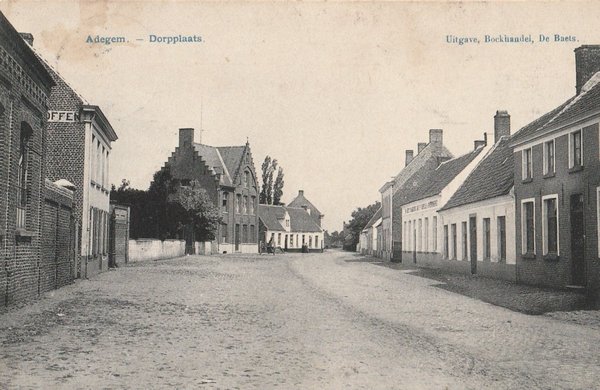 Adegem. - Dorpplaats.