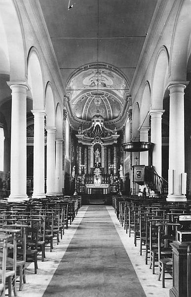 ADEGEM Binnenzicht kerk