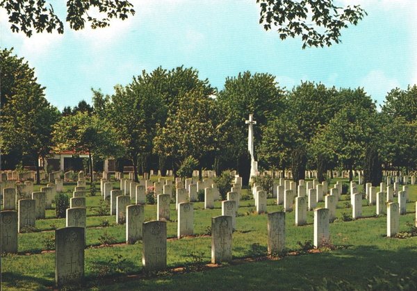 Kanadees Kerkhof (foto in kleur)