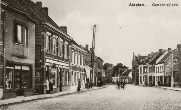 Adeghem. - Gemeenteplaats