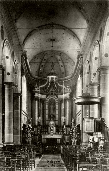 Adegem. - Binnenzicht der Kerk